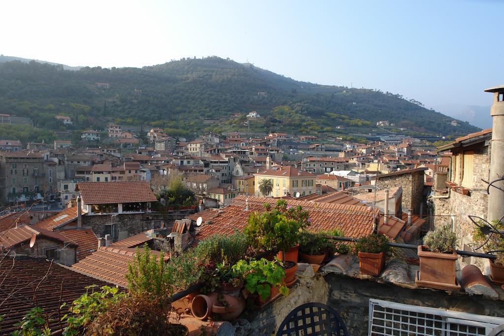 B&B Il Libro Verde Dolceacqua Eksteriør billede
