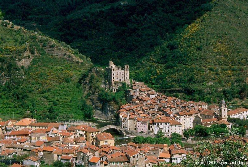 B&B Il Libro Verde Dolceacqua Eksteriør billede